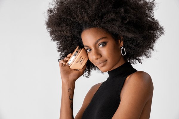 Ebonee Davis is using Kérastase Curl Manifesto range